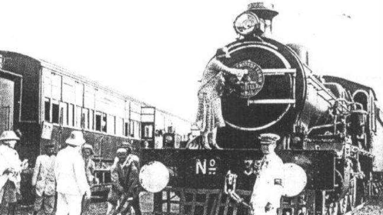 Engine of India's first passenger train to be installed in Maharashtra