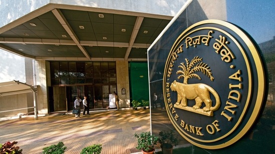 The six-member monetary policy committee, headed by the RBI governor, decides on the monetary policy based on the inflation target. (Mint) The six-member monetary policy committee, headed by the RBI governor, decides on the monetary policy based on the inflation target. (Mint)