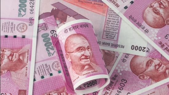 New Indian Rupee 2000 Currency Note after Demonitization (Getty Images/iStockphoto) New Indian Rupee 2000 Currency Note after Demonitization (Getty Images/iStockphoto)