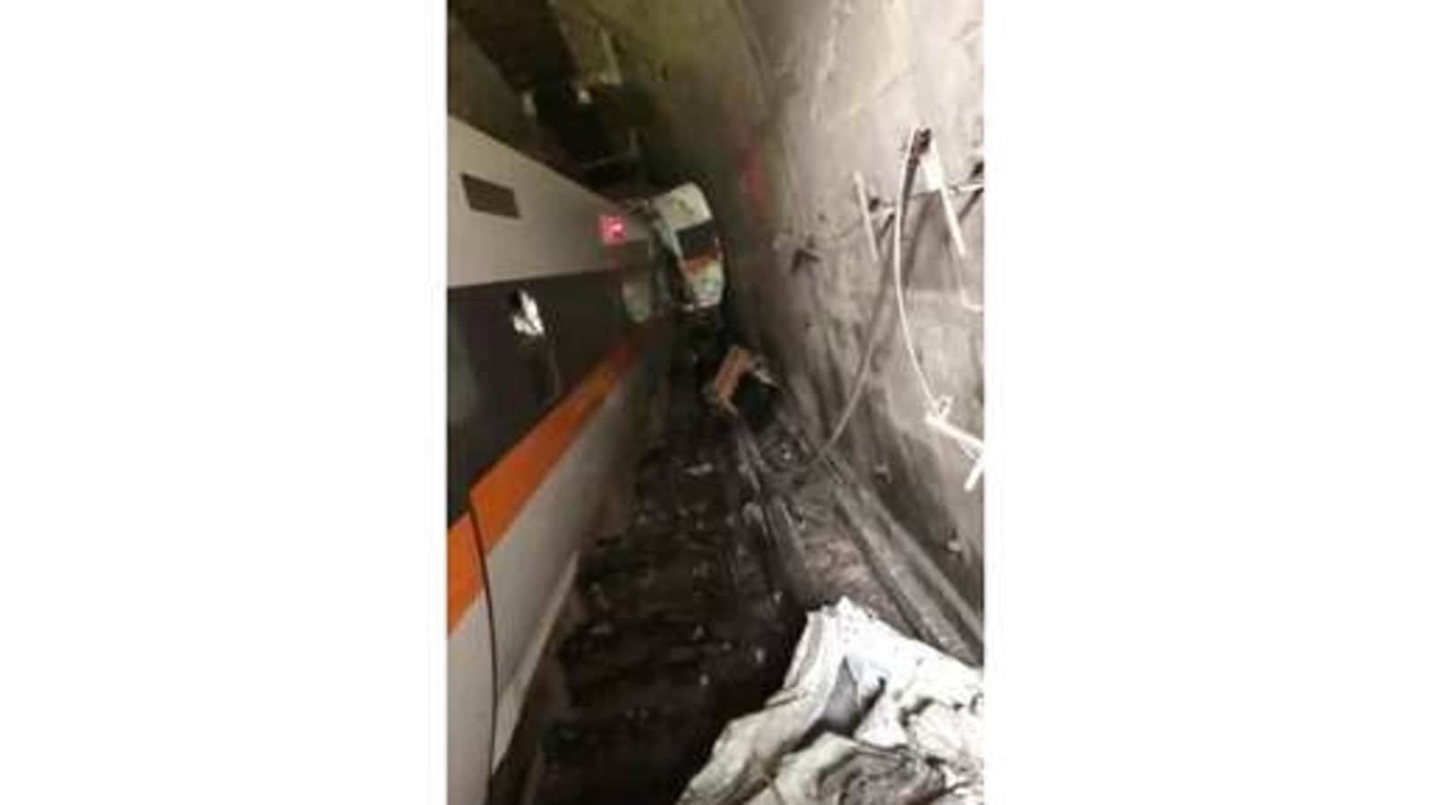 Taiwan train derailment: 41 dead, many injured