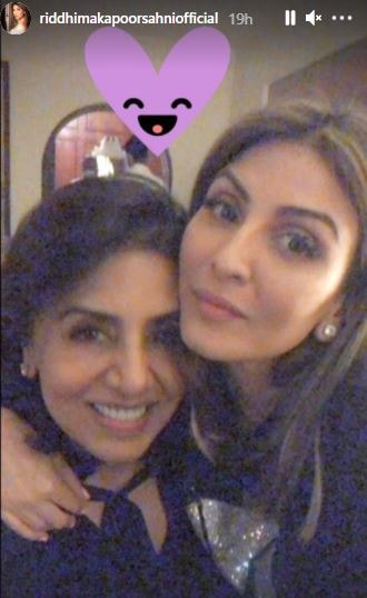Riddhima Kapoor with mom Neetu. Riddhima Kapoor with mom Neetu.
