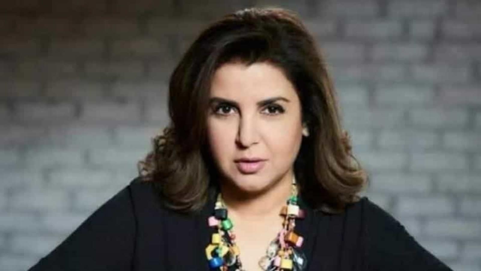 Farah Khan asks paparazzi about her viral mango sniffing video: 'Who took it?'