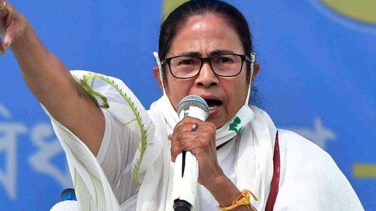 The TMC supremo also urged Hindus to be on the guard against the BJP's attempts to "instigate communal clashes" and called upon them to chase away outsiders sent to foment trouble in their respective localities.(ANI) The TMC supremo also urged Hindus to be on the guard against the BJP's attempts to "instigate communal clashes" and called upon them to chase away outsiders sent to foment trouble in their respective localities.(ANI)