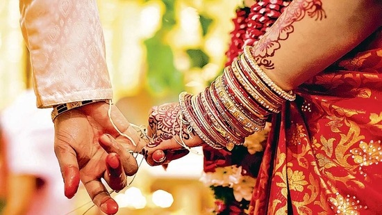 A woman was beaten up by in-laws in Odisha for not fulfilling for their dowry demands. (HT Archive)