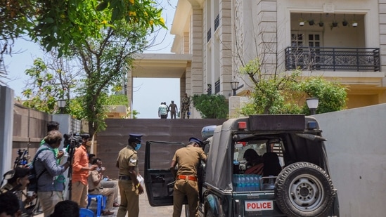 DMK supremo MK Stalin’s daughter Senthamarai’s residence was raided by IT officials in Chennai on Friday. (PTI Photo)(PTI) DMK supremo MK Stalin’s daughter Senthamarai’s residence was raided by IT officials in Chennai on Friday. (PTI Photo)(PTI)