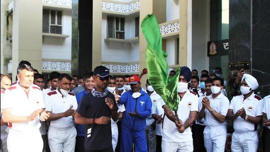 Velu P has already won several ultra-marathons, Tuffman runs and stadium runs across India. (HT photo) Velu P has already won several ultra-marathons, Tuffman runs and stadium runs across India. (HT photo)