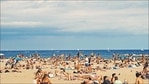 Beach partygoers in Spain's Barcelona to wear masks on beach, skip if sunbathing(Photo by Federico Giampieri on Unsplash) Beach partygoers in Spain's Barcelona to wear masks on beach, skip if sunbathing(Photo by Federico Giampieri on Unsplash)