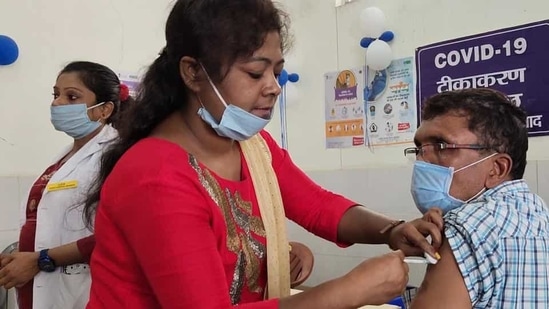 An elderly person being administered the Covid-19 vaccine at Sadar Hospital in Dhanbad in Jharkhand. (HT Photo) An elderly person being administered the Covid-19 vaccine at Sadar Hospital in Dhanbad in Jharkhand. (HT Photo)