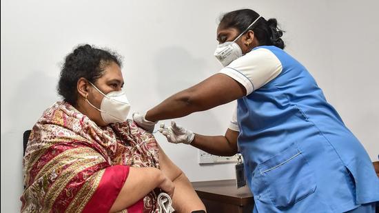 Bengaluru: An elderly citizen being administered the Covid-19 vaccine at a hospital in Bengaluru, Karnataka. (PTI) Bengaluru: An elderly citizen being administered the Covid-19 vaccine at a hospital in Bengaluru, Karnataka. (PTI)