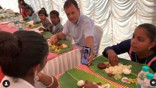 Rahul Gandhi having Easter lunch with children at an orphanage in Kerala on Sunday. (rahulgandhi/Instagram Photo )