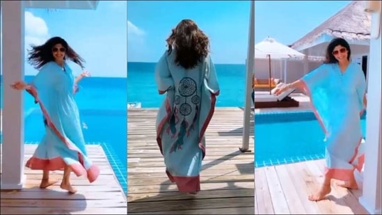 Shilpa Shetty’s aqua blue kaftan look at Maldives is perfect for Sunday lounging(Instagram/theshilpashetty) Shilpa Shetty’s aqua blue kaftan look at Maldives is perfect for Sunday lounging(Instagram/theshilpashetty)