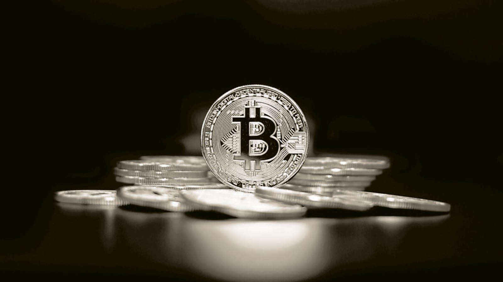 Will bitcoin follow the mania, panic and crash trajectory? - Hindustan ...