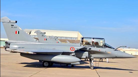 A Rafale fighter jet about to take for India from France, on Wednesday. (ANI)