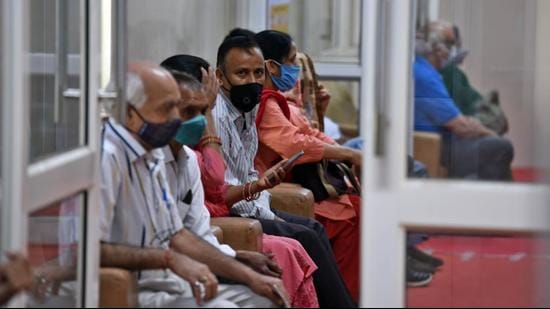 People wait to get vaccinated against Covid-19, at Rajiv Gandhi Super Specialty Hospital, in New Delhi on Thursday, April 1. (Raj K Raj/HT photo) People wait to get vaccinated against Covid-19, at Rajiv Gandhi Super Specialty Hospital, in New Delhi on Thursday, April 1. (Raj K Raj/HT photo)