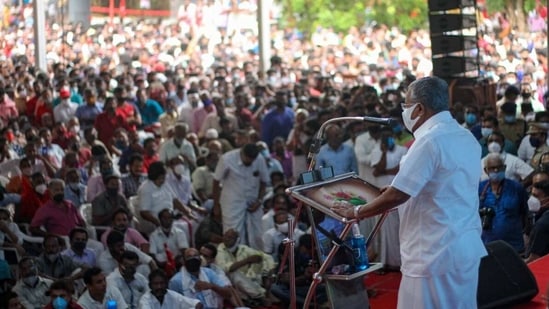 Kerala chief minister Pinarayi Vijayan addressing a rally at Kochi.(Twitter/@vijayanpinarayi) Kerala chief minister Pinarayi Vijayan addressing a rally at Kochi.(Twitter/@vijayanpinarayi)