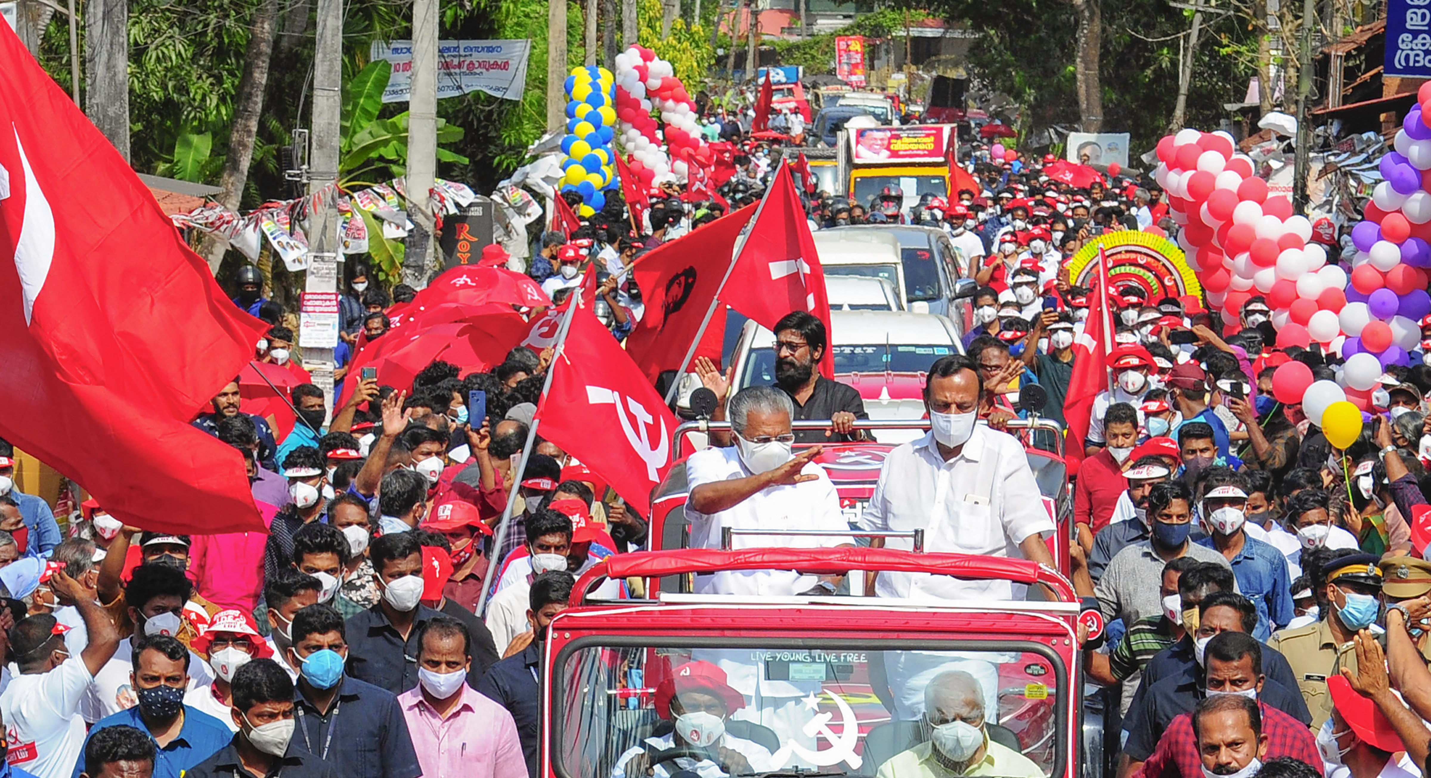Kerala CM Pinarayi Vijayan at an election campaign road show in Kannur on Sunday.(PTI Photo) Kerala CM Pinarayi Vijayan at an election campaign road show in Kannur on Sunday.(PTI Photo)