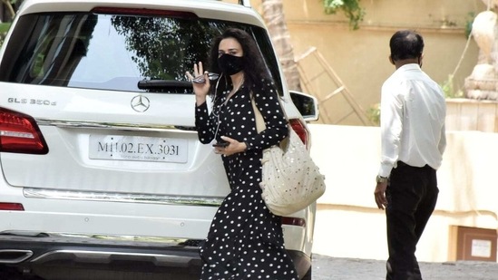 Preity Zinta dropped by Hrithik Roshan's residence earlier in the day.(Varinder Chawla)