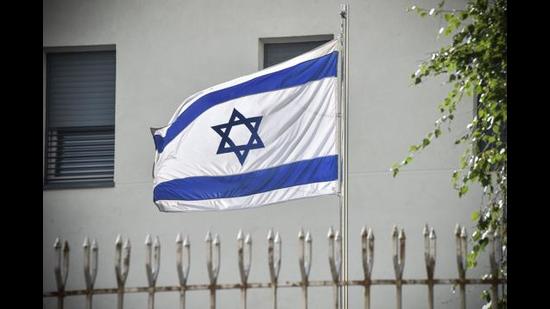 In the last two years, Israel has gone to the polls four times, and it may well go for a fifth round if there is no one leader capable of forming a coalition government with 61 seats (out of 120 total seats in parliament). Prime Minister Benjamin Netanyahu’s party, Likud, has 30 seats, but he is opposed by a variety of different political leaders who are otherwise of the same ideological bent such as Benny Gantz, Yair Lapid or Gideon Saar. (AFP) In the last two years, Israel has gone to the polls four times, and it may well go for a fifth round if there is no one leader capable of forming a coalition government with 61 seats (out of 120 total seats in parliament). Prime Minister Benjamin Netanyahu’s party, Likud, has 30 seats, but he is opposed by a variety of different political leaders who are otherwise of the same ideological bent such as Benny Gantz, Yair Lapid or Gideon Saar. (AFP)