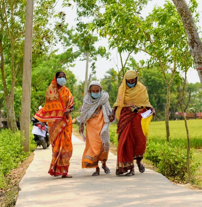 Voters on their way to the polling booth in Canning Purba assembly constituency of South 24 Parganas district in West Bengal. (CEO West Bengal)