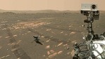 Esta foto da Nasa mostra o rover Perseverance Mars em uma selfie com o helicóptero Ingenuity, visto aqui a cerca de 13 pés (3,9 metros) do rover, em 6 de abril de 2021, o 46º dia marciano, ou sol, da missão. (AFP)
