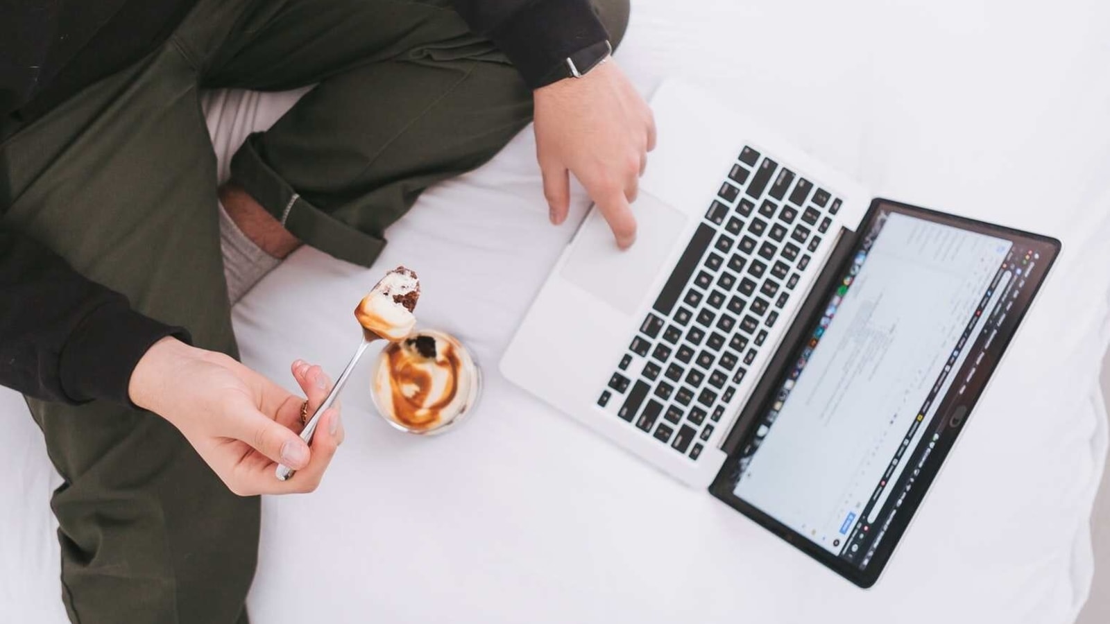 Late night snacking may be hurting your work performance the next