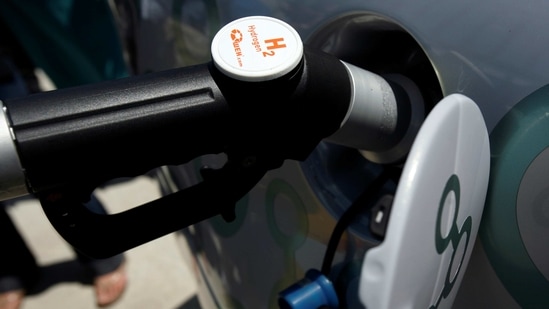 At the end of 2020, China had fewer than 10,000 trucks and buses powered by hydrogen. (REUTERS)
