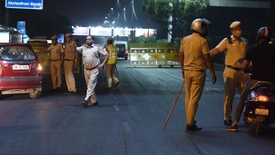 North Delhi Municipal Corporation mayor Jai Prakash said due to the night curfew, there is no public transport available after 10pm. (Raj K Raj/HT Photo) North Delhi Municipal Corporation mayor Jai Prakash said due to the night curfew, there is no public transport available after 10pm. (Raj K Raj/HT Photo)