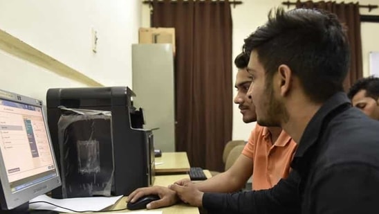 Degrees obtained through online examinations conducted by universities offering open or distance learning will not be considered valid, as India’s higher education regulator says rules don’t allow such tests. (Saumya Khandelwal/ HT file) Degrees obtained through online examinations conducted by universities offering open or distance learning will not be considered valid, as India’s higher education regulator says rules don’t allow such tests. (Saumya Khandelwal/ HT file)