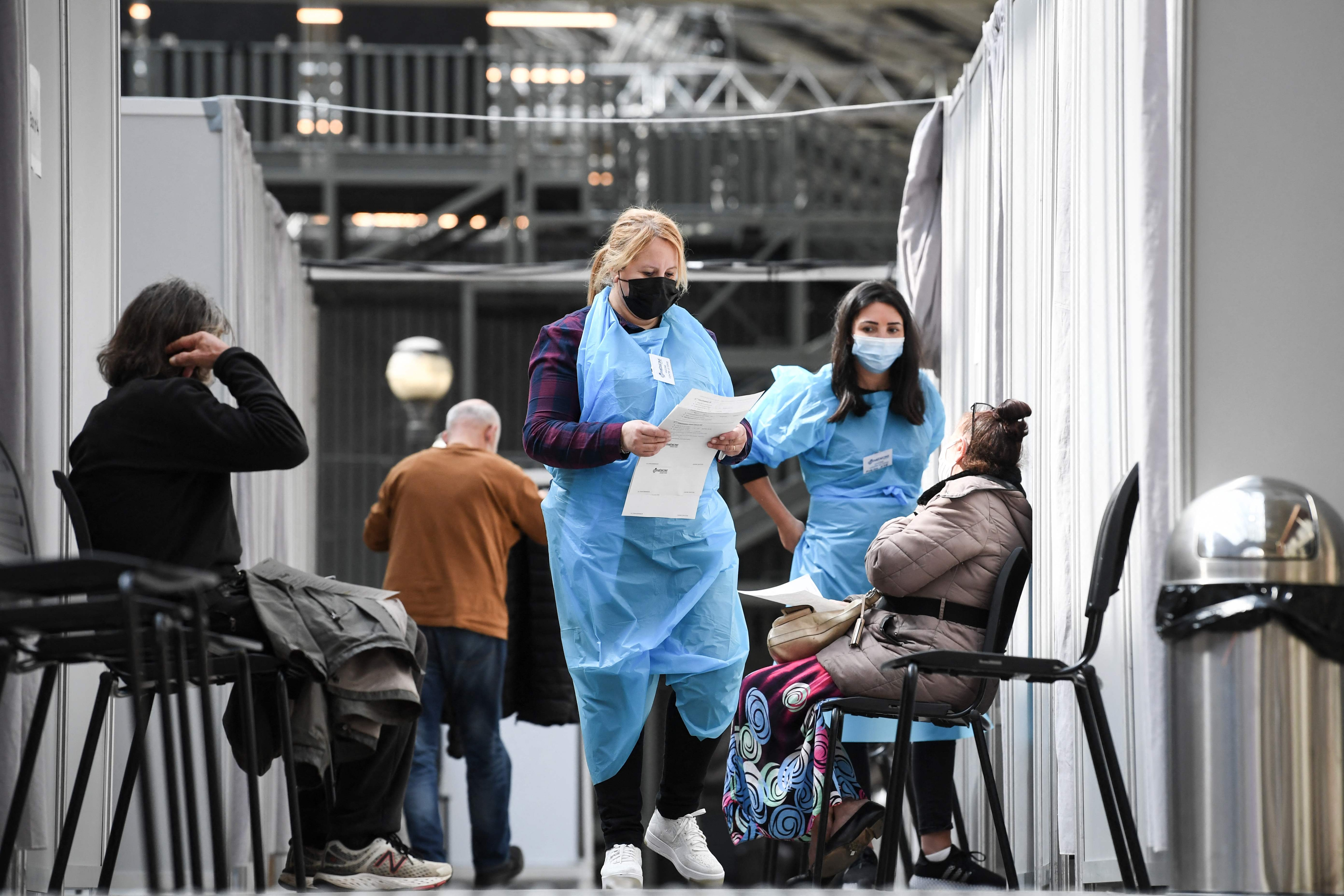 Foreign medical graduates wait for internships in India to serve nation (AFP) Foreign medical graduates wait for internships in India to serve nation (AFP)