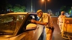 Gurugram: Additional police force has been deployed at the Gurugram-Delhi border. Authorities will ensure that the movement of vehicles is only restricted to those allowed to operate during the night curfew, (File Photo) Gurugram: Additional police force has been deployed at the Gurugram-Delhi border. Authorities will ensure that the movement of vehicles is only restricted to those allowed to operate during the night curfew, (File Photo)