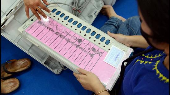 An EVM and its accessories being distributed to polling officials a day before the fourth phase of West Bengal assembly elections in Kolkata on Friday. (ANI) An EVM and its accessories being distributed to polling officials a day before the fourth phase of West Bengal assembly elections in Kolkata on Friday. (ANI)