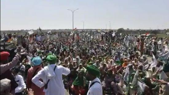 Farmers agitating against the Centre’s three farm laws had blocked the Kundli Manesar Palwal (KMP) Expressway or the Western Peripheral Expressway to mark 100 days of the movement on March 6. (HT file photo)