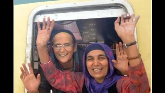 A file photo of pilgrims leaving for Pakistan in Amritsar. (HT)