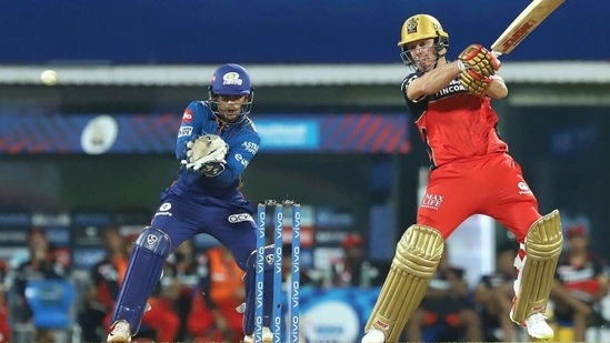 AB de Villiers put on a show. (Source: IPL)