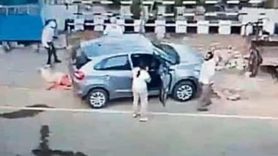 Woman misleads cops to save sister in Dwarka accident case | Latest ...