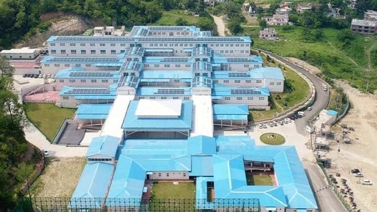 IIT Jammu and IIM Jammu inked an MoU on Wednesday for collaborative excellence in teaching, research and placement.(iitjammu.ac.in) IIT Jammu and IIM Jammu inked an MoU on Wednesday for collaborative excellence in teaching, research and placement.(iitjammu.ac.in)