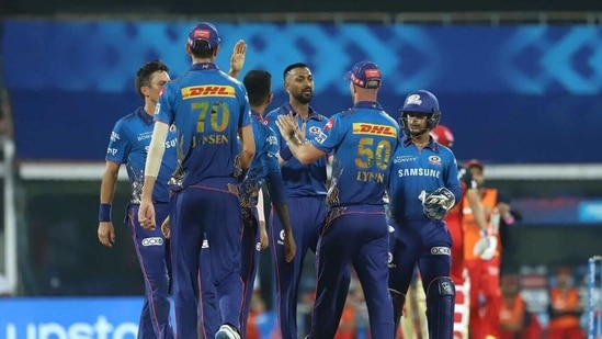 Mumbai Indians picked quick wickets. (IPL)
