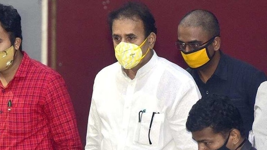 Deshmukh resigned on Monday, hours after the order by the high court asking CBI to conclude a preliminary inquiry within 15 days. (Anshuman Poyrekar/HT Photo) Deshmukh resigned on Monday, hours after the order by the high court asking CBI to conclude a preliminary inquiry within 15 days. (Anshuman Poyrekar/HT Photo)