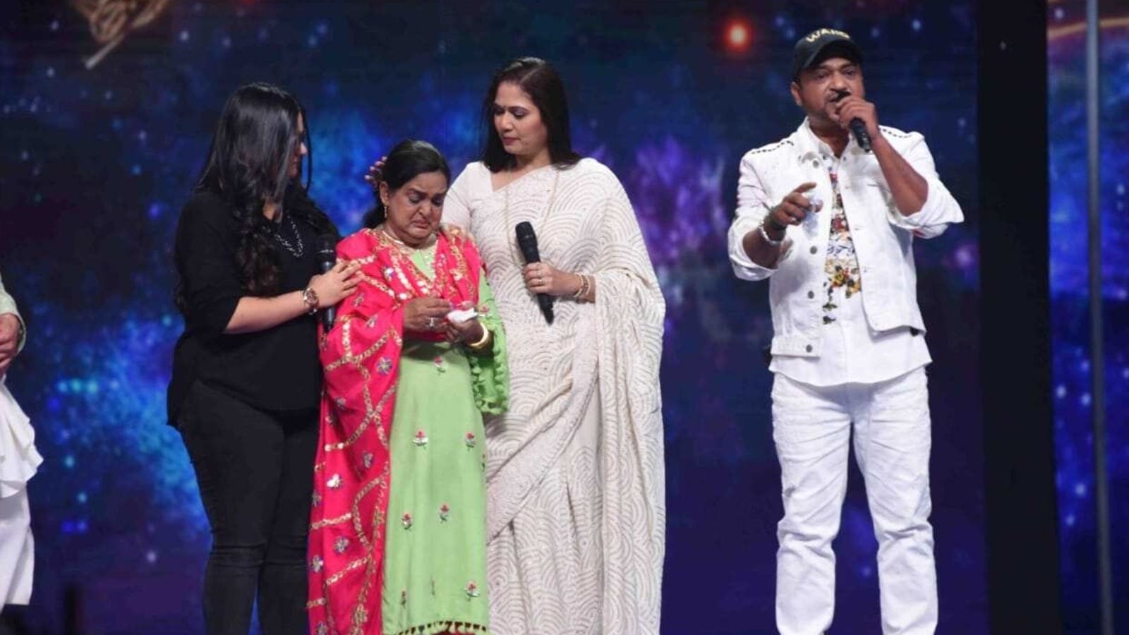 Ppl2rfxynhsgum The musician who worked on salman khan's films such as. https www hindustantimes com entertainment tv sajidwajids mom cries as she reveals sajid s wife donated kidney to wajid in 2019 lubna secretly got all her tests done and gave him her kidney 101618049111298 html