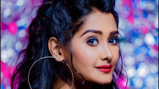 Actor Kanchi Singh took a break from shooting in Bhopal to come to Mumbai to celebrate her birthday in March.