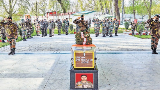 Army officials pay tribute to Havildar Mohd Saleem Akhoon, in Anantnag on Saturday. (ANI) Army officials pay tribute to Havildar Mohd Saleem Akhoon, in Anantnag on Saturday. (ANI)