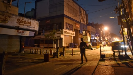 This apart, the curfew will be in place in other prominent towns and district headquarters, the government said. (Sanchit Khanna / HT Photo) This apart, the curfew will be in place in other prominent towns and district headquarters, the government said. (Sanchit Khanna / HT Photo)