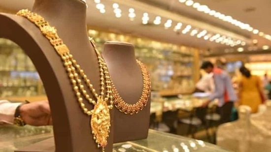 According to jewellers, the introduction of GST at 3% on gold and 18% on making charges has led to a hike in gold jewellery price. (HT File Photo) According to jewellers, the introduction of GST at 3% on gold and 18% on making charges has led to a hike in gold jewellery price. (HT File Photo)