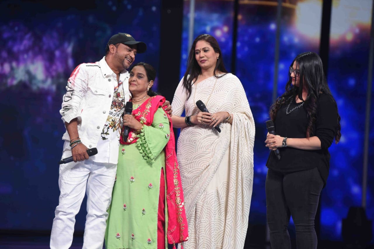 Razina with family during a special episode of Indian Pro Music League dedicated to Wajid Khan.
