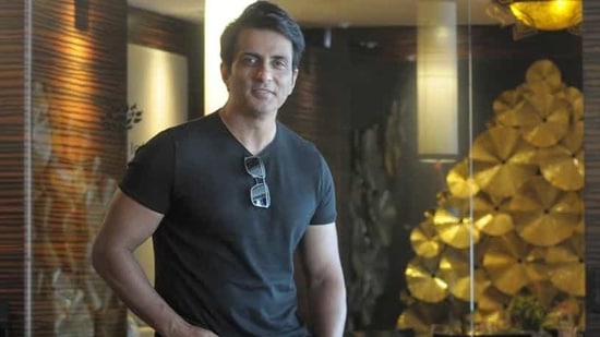 Actor Sonu Sood poses for a photo. (Photo: Ravi Kumar/HT) Actor Sonu Sood poses for a photo. (Photo: Ravi Kumar/HT)