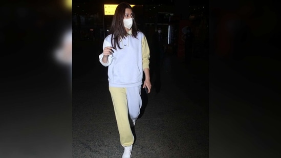 The 30-year-old teamed it with a pair of pastel dual-tone pyjamas and rocked the co-ord set. (Varinder Chawla) The 30-year-old teamed it with a pair of pastel dual-tone pyjamas and rocked the co-ord set. (Varinder Chawla)