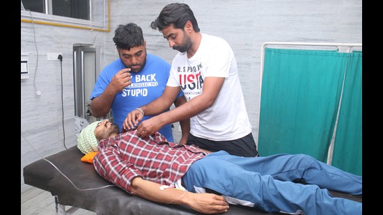Gurdeep Singh undergoing treatment at the Bathinda civil hospital on Sunday. (Sanjeev Kumar/HT) Gurdeep Singh undergoing treatment at the Bathinda civil hospital on Sunday. (Sanjeev Kumar/HT)