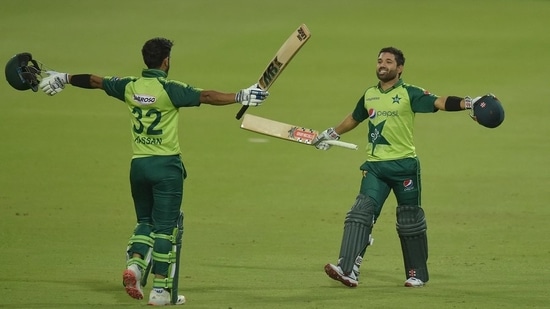 Pakistan batsmen celebrate after winning the first T20I against South Africa. (Twitter)
