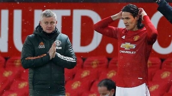 FILE PHOTO: Soccer Football -  FA Cup - Fifth Round - Manchester United v West Ham United  - Old Trafford, Manchester, Britain - February 9, 2021 Manchester United manager Ole Gunnar Solskjaer looks on as Edinson Cavani comes on as a substitute REUTERS/Phil Noble (REUTERS)