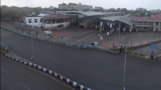 Deserted view of Pune Railway Station in Pune, India. (Pratham Gokhale/HT Photo) Deserted view of Pune Railway Station in Pune, India. (Pratham Gokhale/HT Photo)